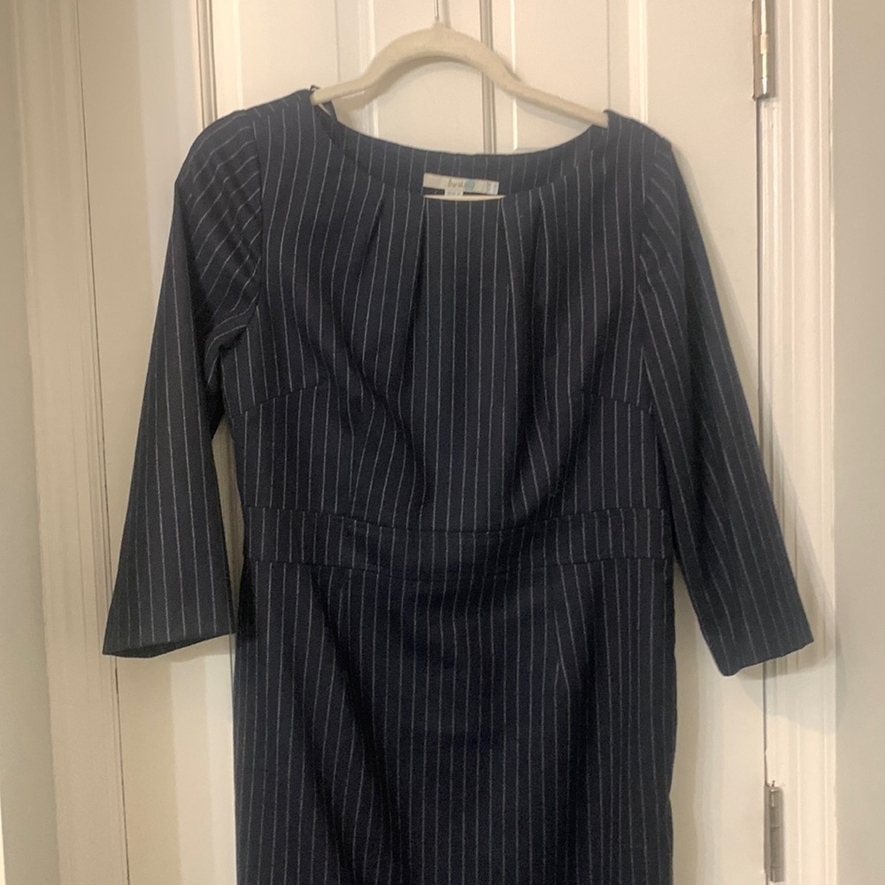 Boden pinstripe wool dress navy lined professional size 10 long US dry cleaned